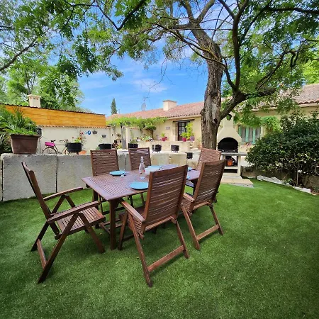 Domaine A L'aise - Piscine Chauffee Alojamento de Acomodação e Pequeno-almoço *