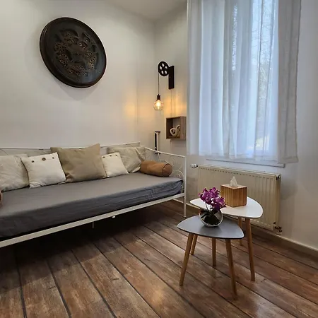 Domaine à L'aise - Piscine Chauffée Couette-café 4*