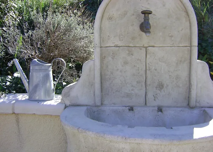 Alojamento de Acomodação e Pequeno-almoço Domaine à L'aise - Piscine Chauffée